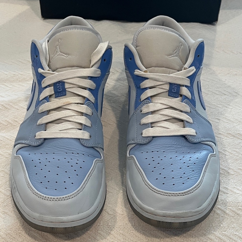 Air Jordan 1 Low SE “Mighty Swooshers”
